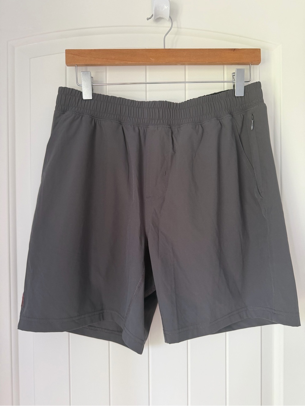 RHONE Mako  7” Men's Dark Gray Unlined Athletic Shorts Size M